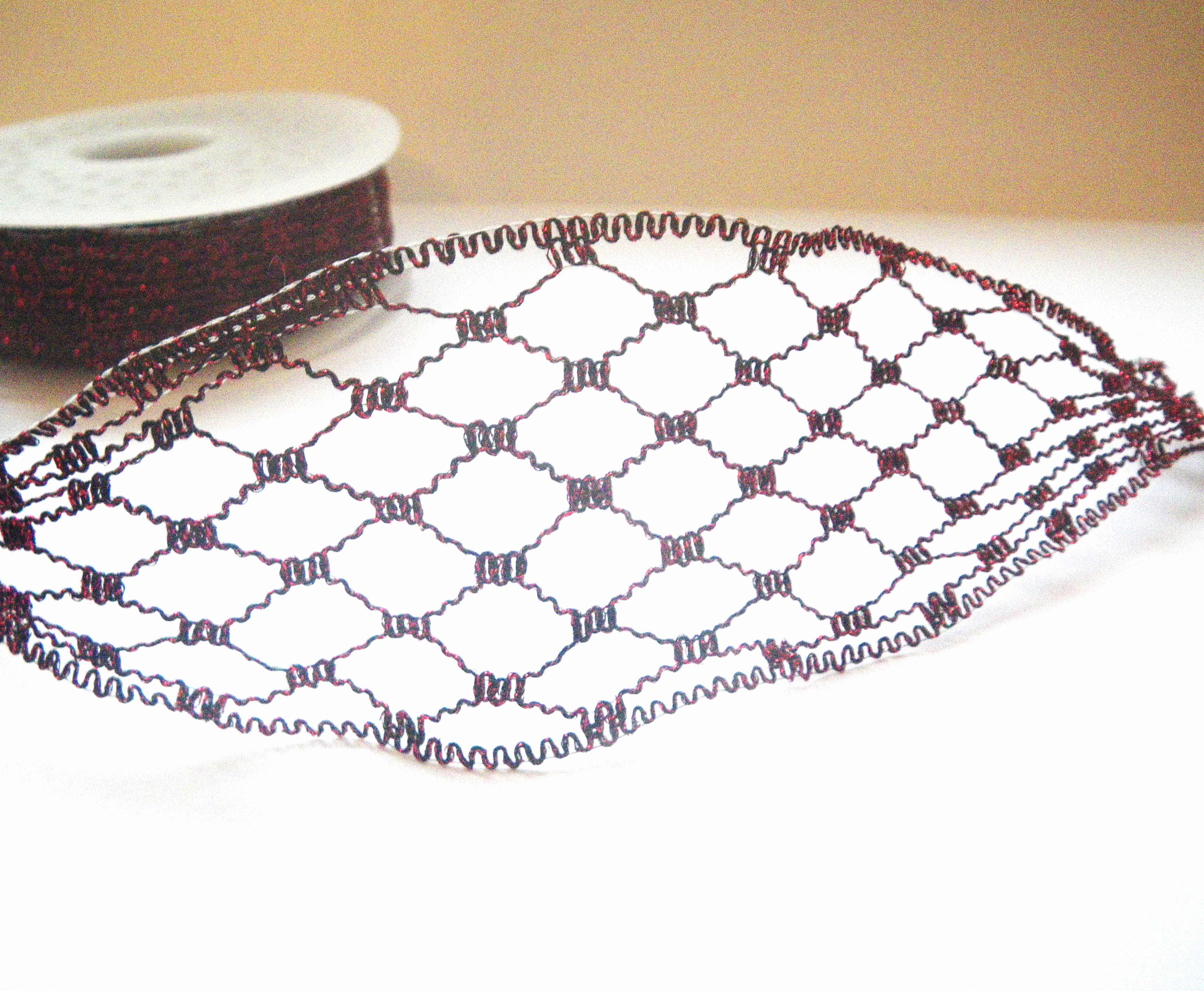 Panglica tip plasa,din lurex cul.rosu-inchis
